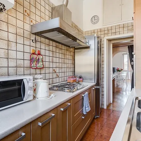 Lulu House Apartment *