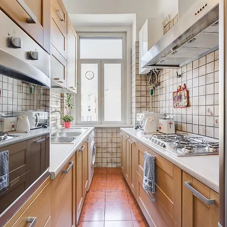 Lulu House Apartment *